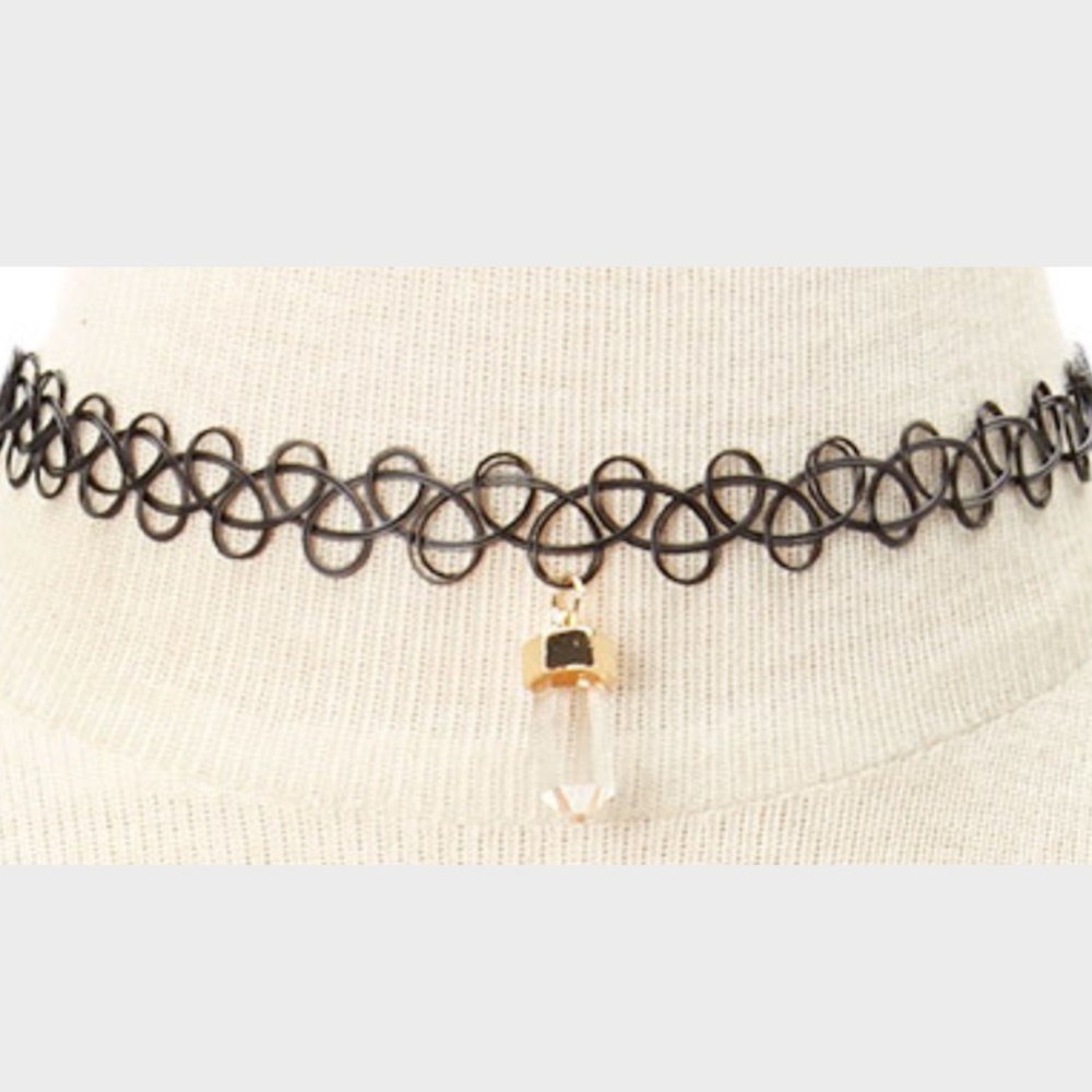 Forever21 Elastic Crystal Pendant Choker